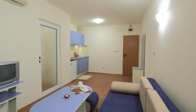 RAINBOW_2_HOTEL_SUNNY_BEACH_BULGARIA_AIR_TOUR_TRAVEL